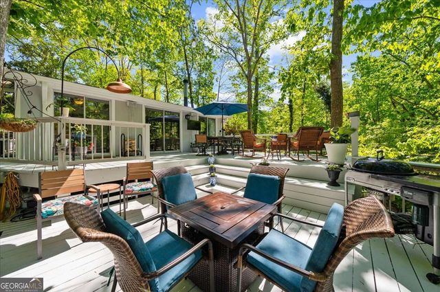 6551 Bermuda Lane, Flowery Branch, GA 30542