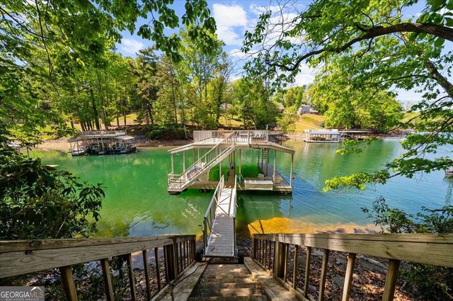 6551 Bermuda Lane, Flowery Branch, GA 30542