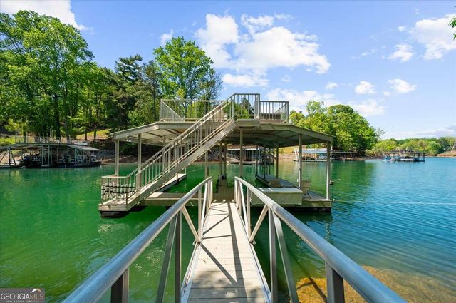 6551 Bermuda Lane, Flowery Branch, GA 30542