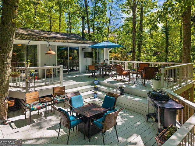 6551 Bermuda Lane, Flowery Branch, GA 30542