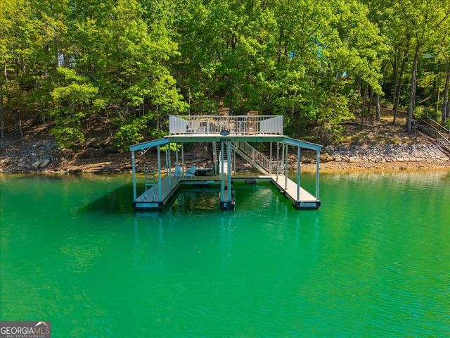 6551 Bermuda Lane, Flowery Branch, GA 30542
