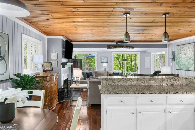6551 Bermuda Lane, Flowery Branch, GA 30542