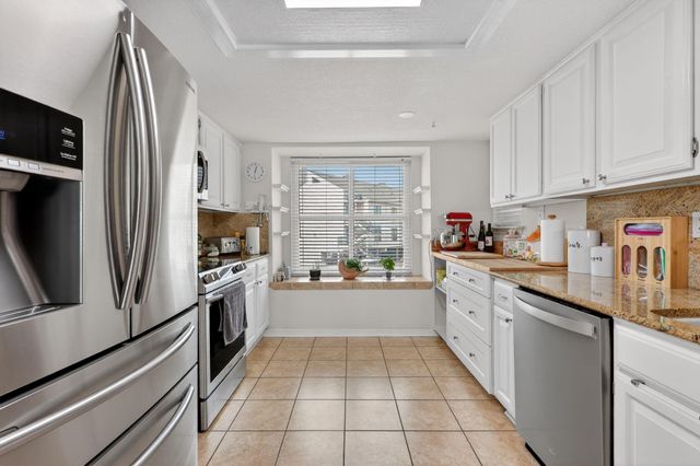 3663 E Nasa Parkway 603, Seabrook, TX 77586