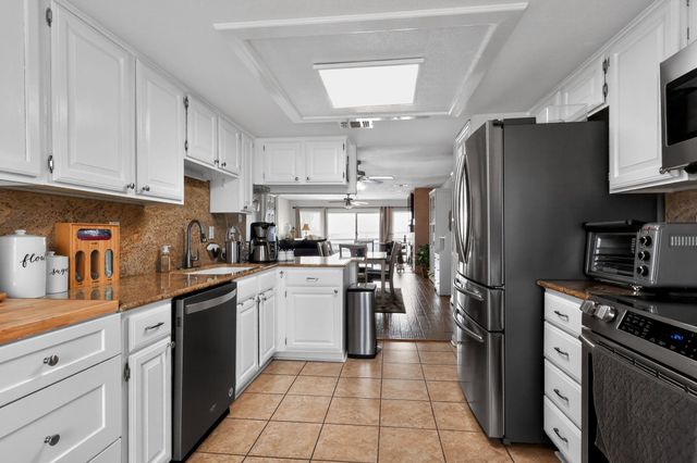 3663 E Nasa Parkway 603, Seabrook, TX 77586