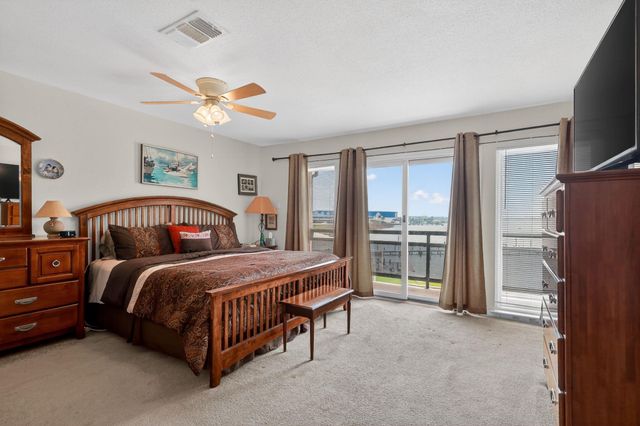 3663 E Nasa Parkway 603, Seabrook, TX 77586