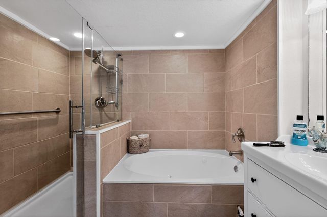 3663 E Nasa Parkway 603, Seabrook, TX 77586