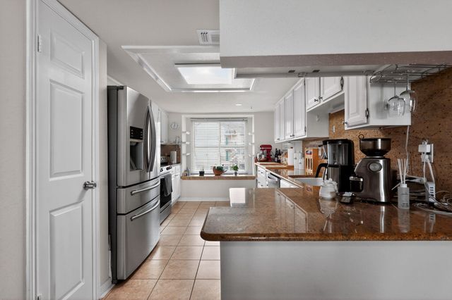 3663 E Nasa Parkway 603, Seabrook, TX 77586