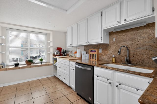 3663 E Nasa Parkway 603, Seabrook, TX 77586