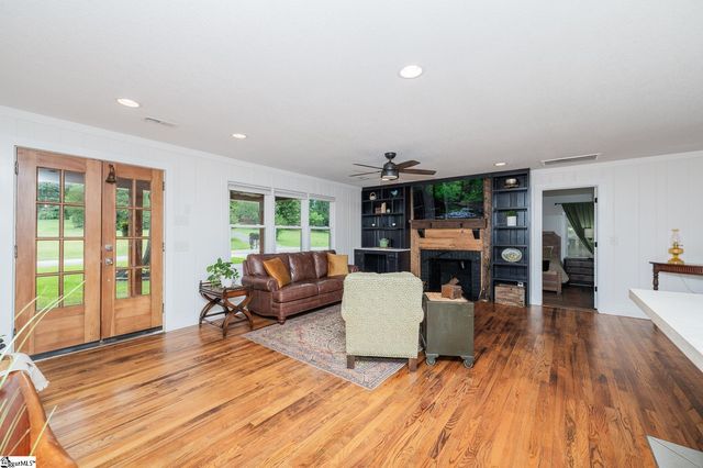 508 Forest Drive, Landrum, SC 29356