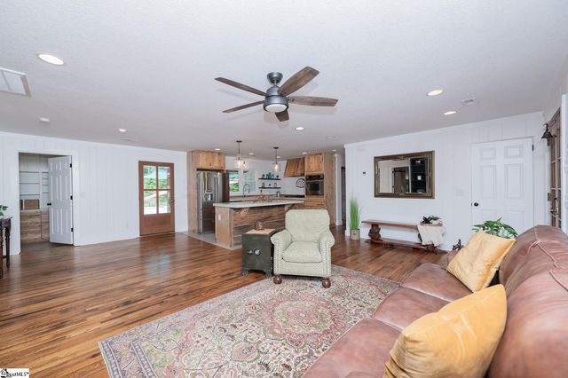 508 Forest Drive, Landrum, SC 29356