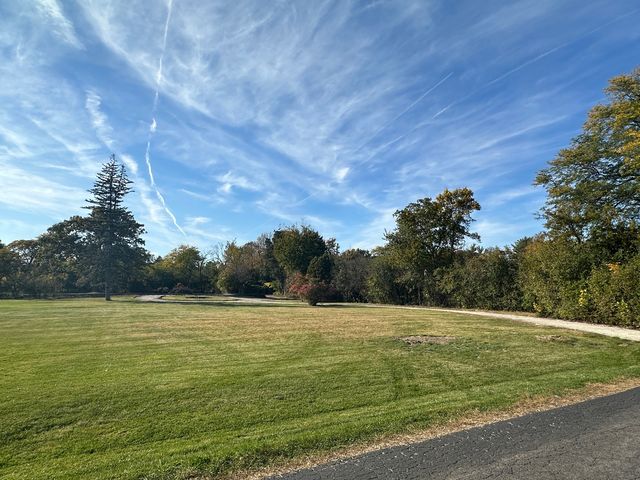 118 Dickens Road, Northfield, IL 60093