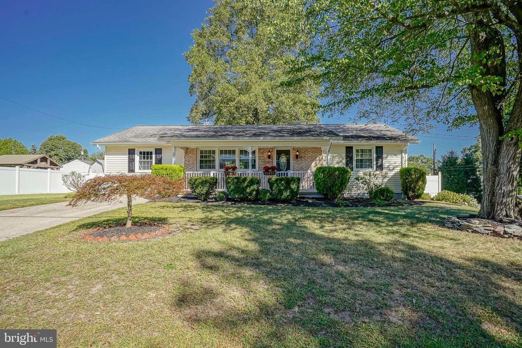 122 MCKINLEY ST, Turnersville, NJ 08012