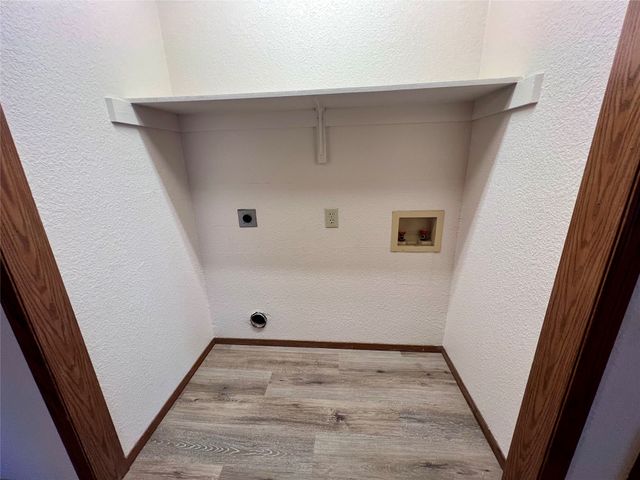 6671 Nyman Drive, Dallas, TX 75236
