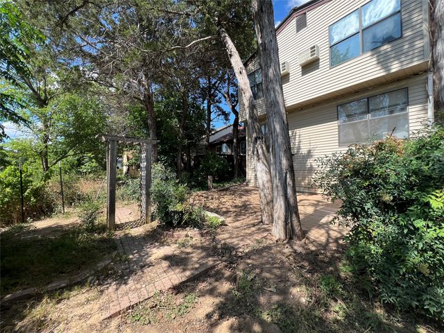 6671 Nyman Drive, Dallas, TX 75236