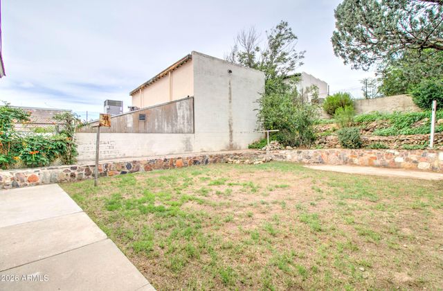 385 S BROAD Street, Globe, AZ 85501