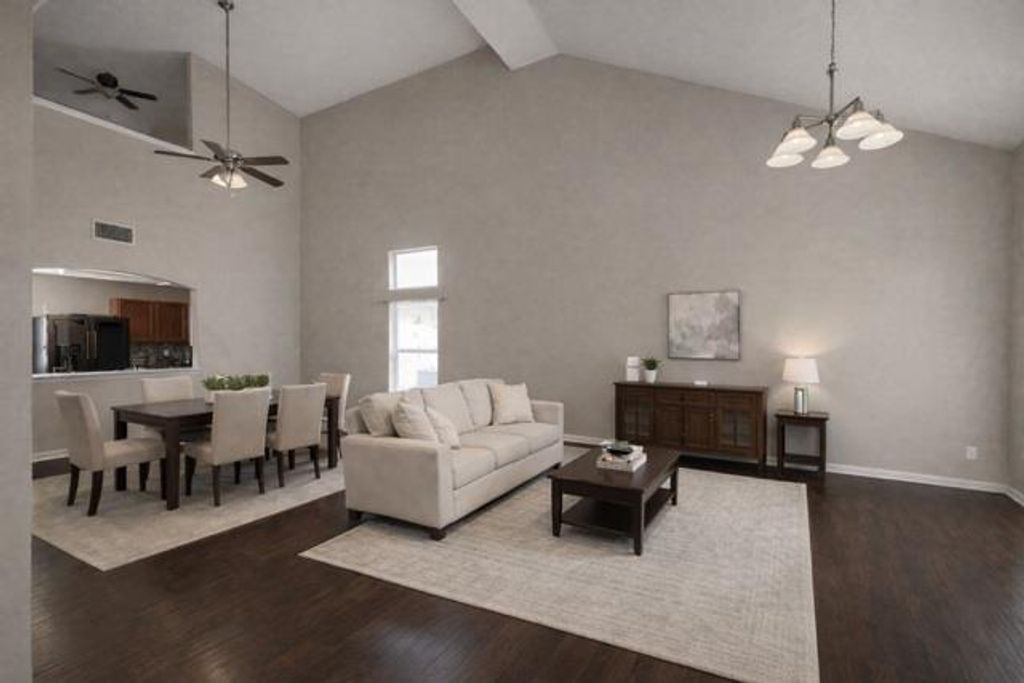 12909 Noche Clara DR, Del Valle, TX 78617