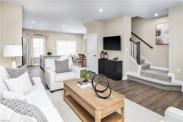 210 Reids Place DR, Suffolk, VA 23434