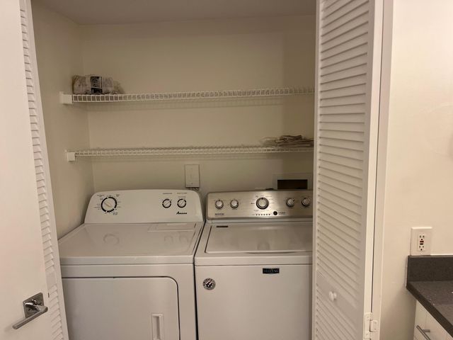 160 Yacht Club Way 209, Hypoluxo, FL 33462
