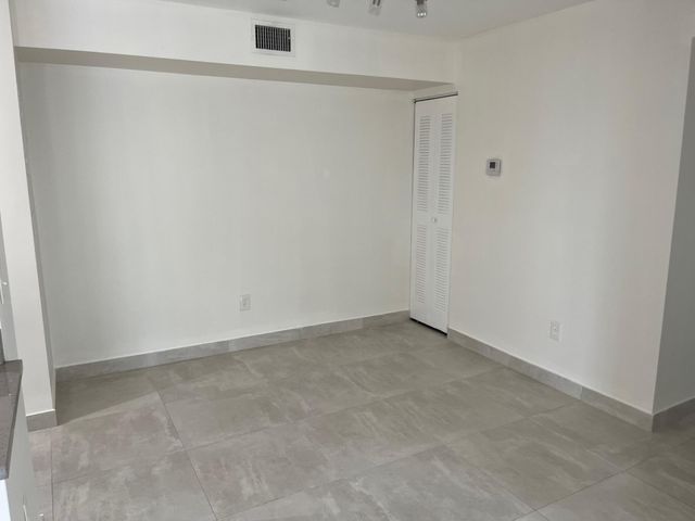 160 Yacht Club Way 209, Hypoluxo, FL 33462