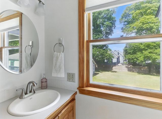 73 Howland St, Marlborough, MA 01752