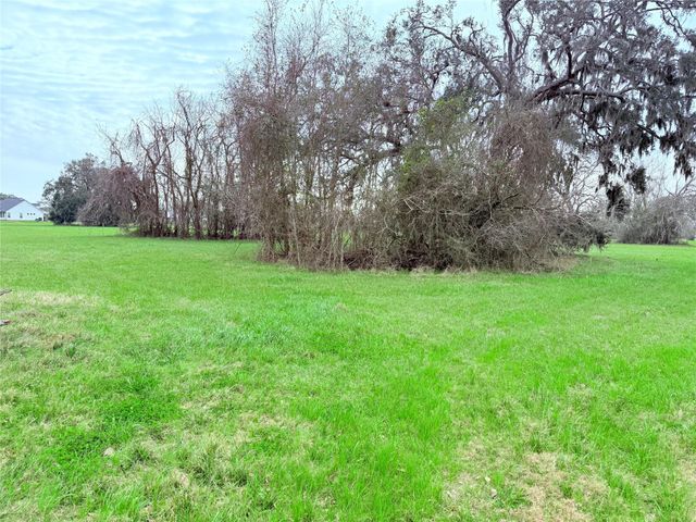 1370 Broken Arrow Trail, Angleton, TX 77515