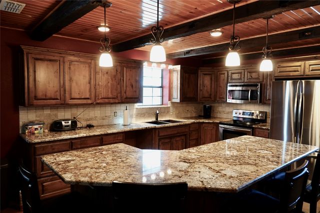 180 County Road 531, Mullin, TX 76864