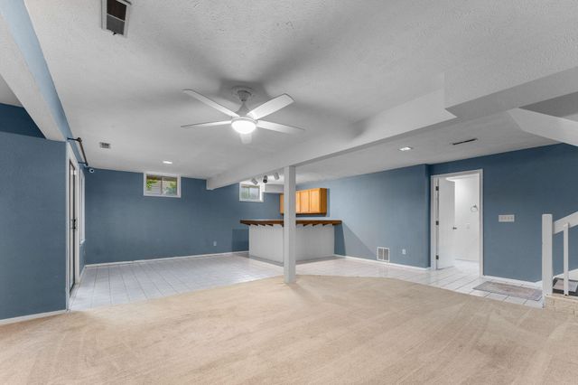 5734 S Hampton Avenue, Springfield, MO 65810