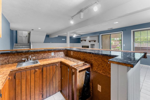 5734 S Hampton Avenue, Springfield, MO 65810