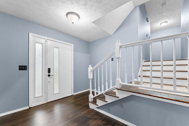 5734 S Hampton Avenue, Springfield, MO 65810