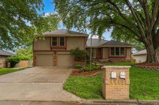 5734 S Hampton Avenue, Springfield, MO 65810