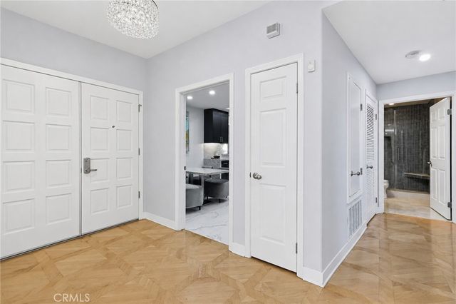 14271 Dickens Street 201, Sherman Oaks, CA 91423