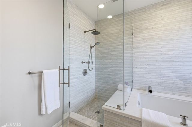 14271 Dickens Street 201, Sherman Oaks, CA 91423
