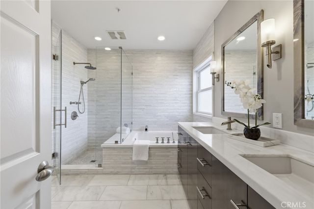 14271 Dickens Street 201, Sherman Oaks, CA 91423