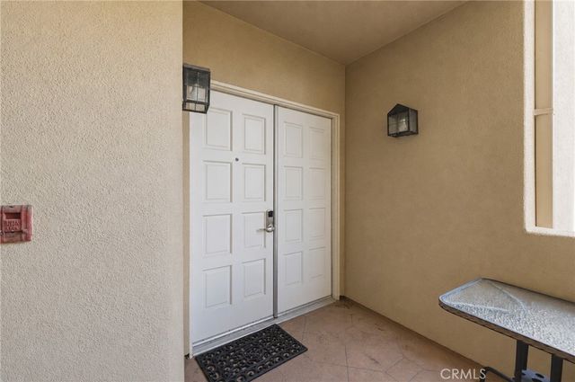 14271 Dickens Street 201, Sherman Oaks, CA 91423