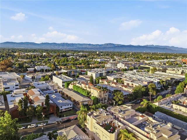 14271 Dickens Street 201, Sherman Oaks, CA 91423