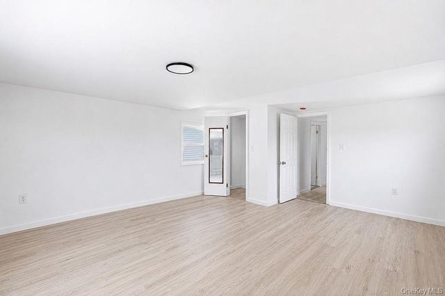 44 Broadway, Hamilton Beach, NY 11414