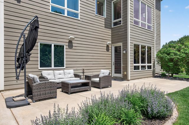 2438 129th Court NE, Blaine, MN 55449