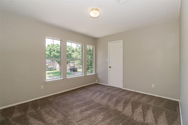 501 Thicket LN, Kyle, TX 78640