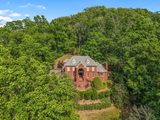 18 Annandale, Nashville, TN 37215