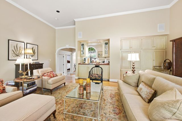 18 Annandale, Nashville, TN 37215