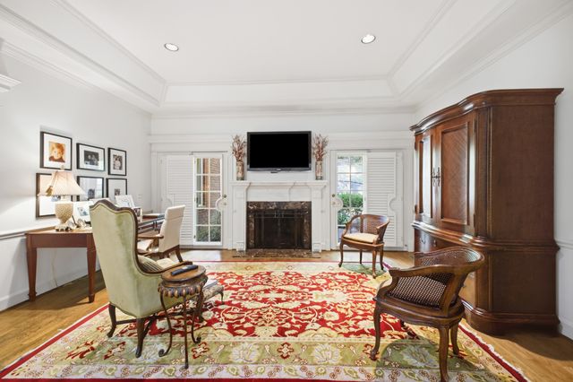 18 Annandale, Nashville, TN 37215