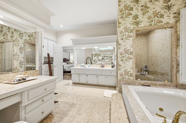 18 Annandale, Nashville, TN 37215