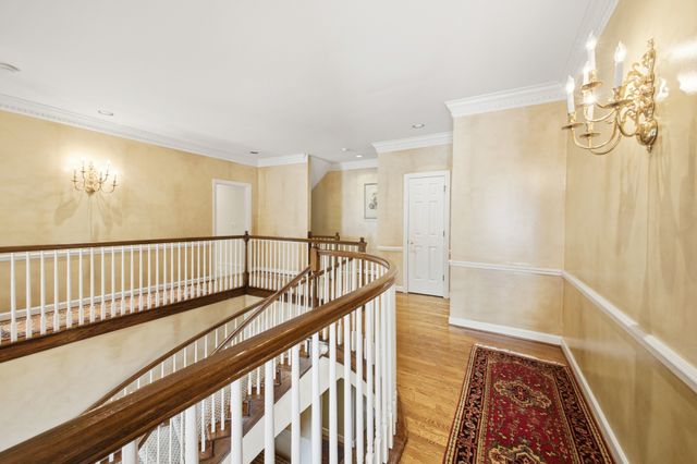 18 Annandale, Nashville, TN 37215