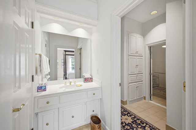 18 Annandale, Nashville, TN 37215