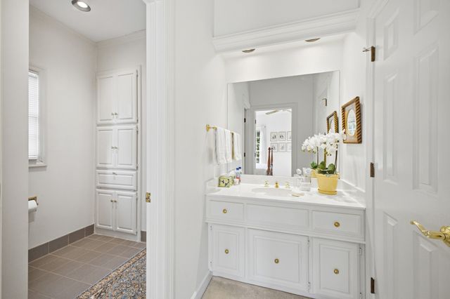 18 Annandale, Nashville, TN 37215