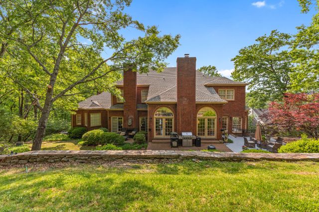 18 Annandale, Nashville, TN 37215