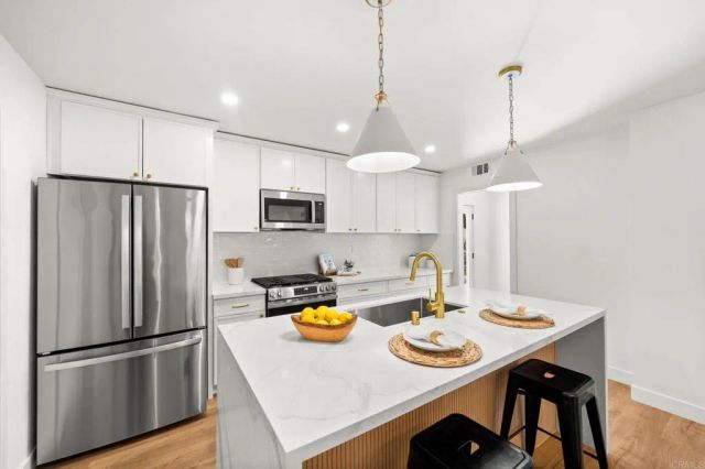 14027 Halper Road, Poway, CA 92064