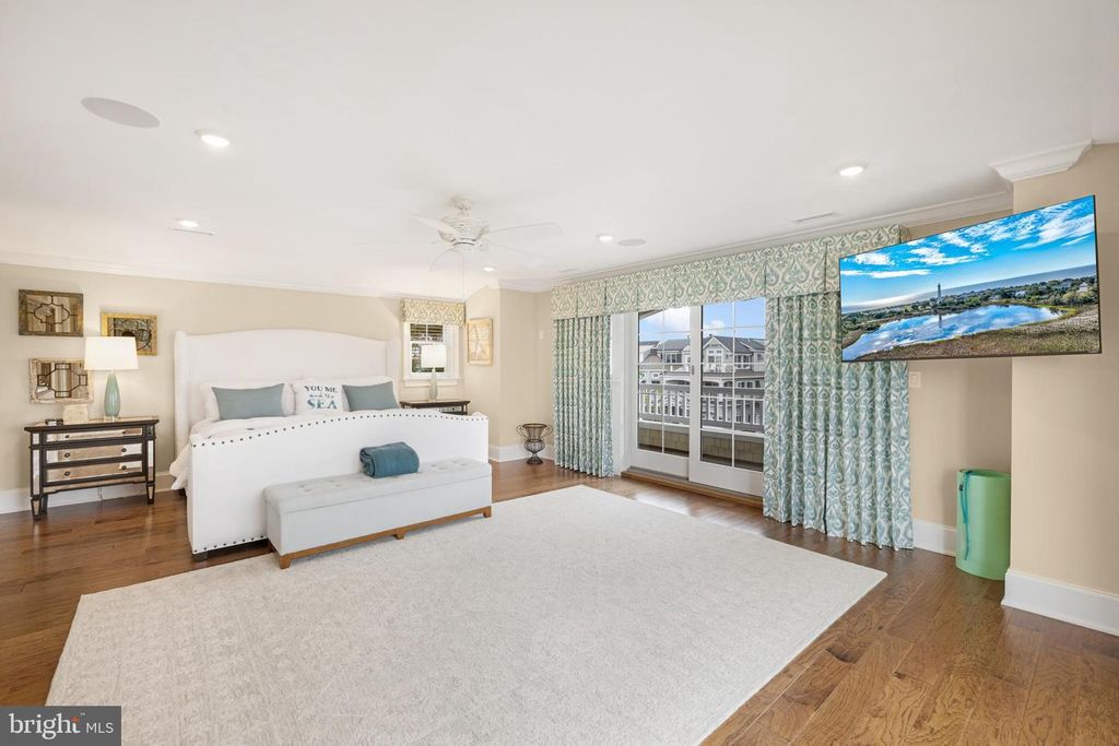 Image 37 of property listing at 2436 WESLEY AVE, Ocean City, NJ 08226