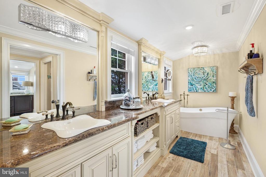 Image 43 of property listing at 2436 WESLEY AVE, Ocean City, NJ 08226
