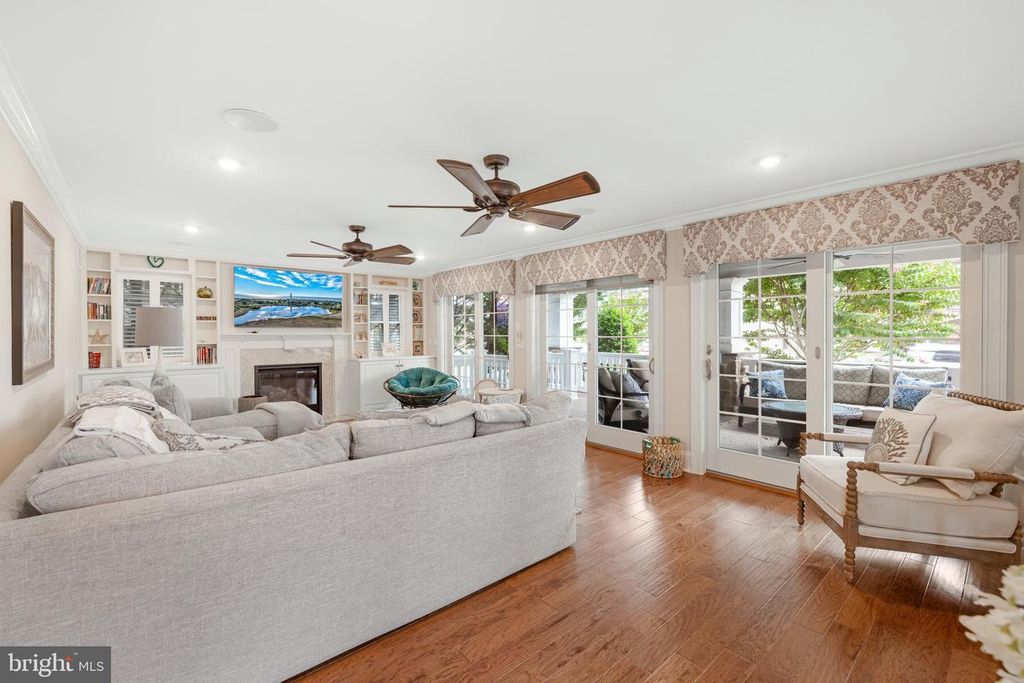 Image 7 of property listing at 2436 WESLEY AVE, Ocean City, NJ 08226